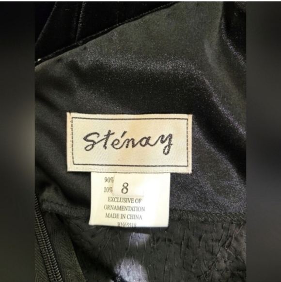 Vintage Stenay Black Velvet & Beaded Evening Dress - Picture 6 of 8